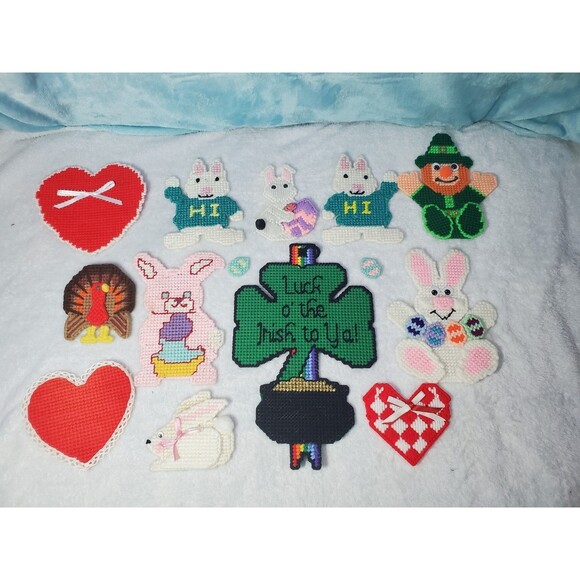 14 Handmade Holiday Cross Stitch Embroidered Canvas Patch Magnets - Picture 1 of 11